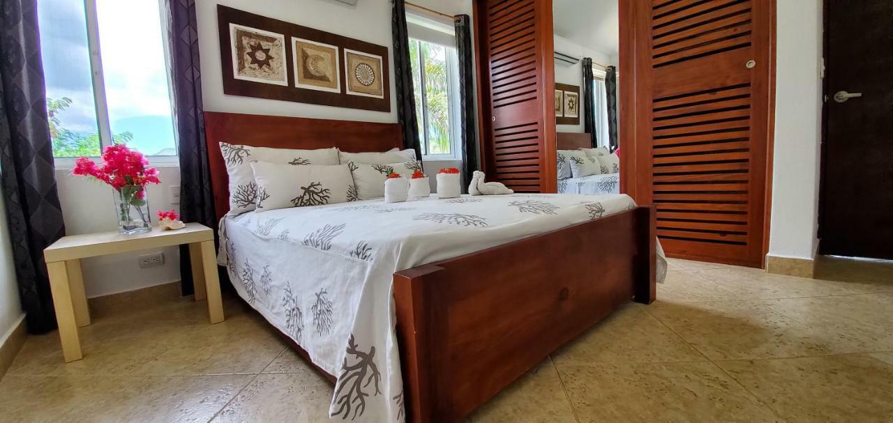 Solymar Villa