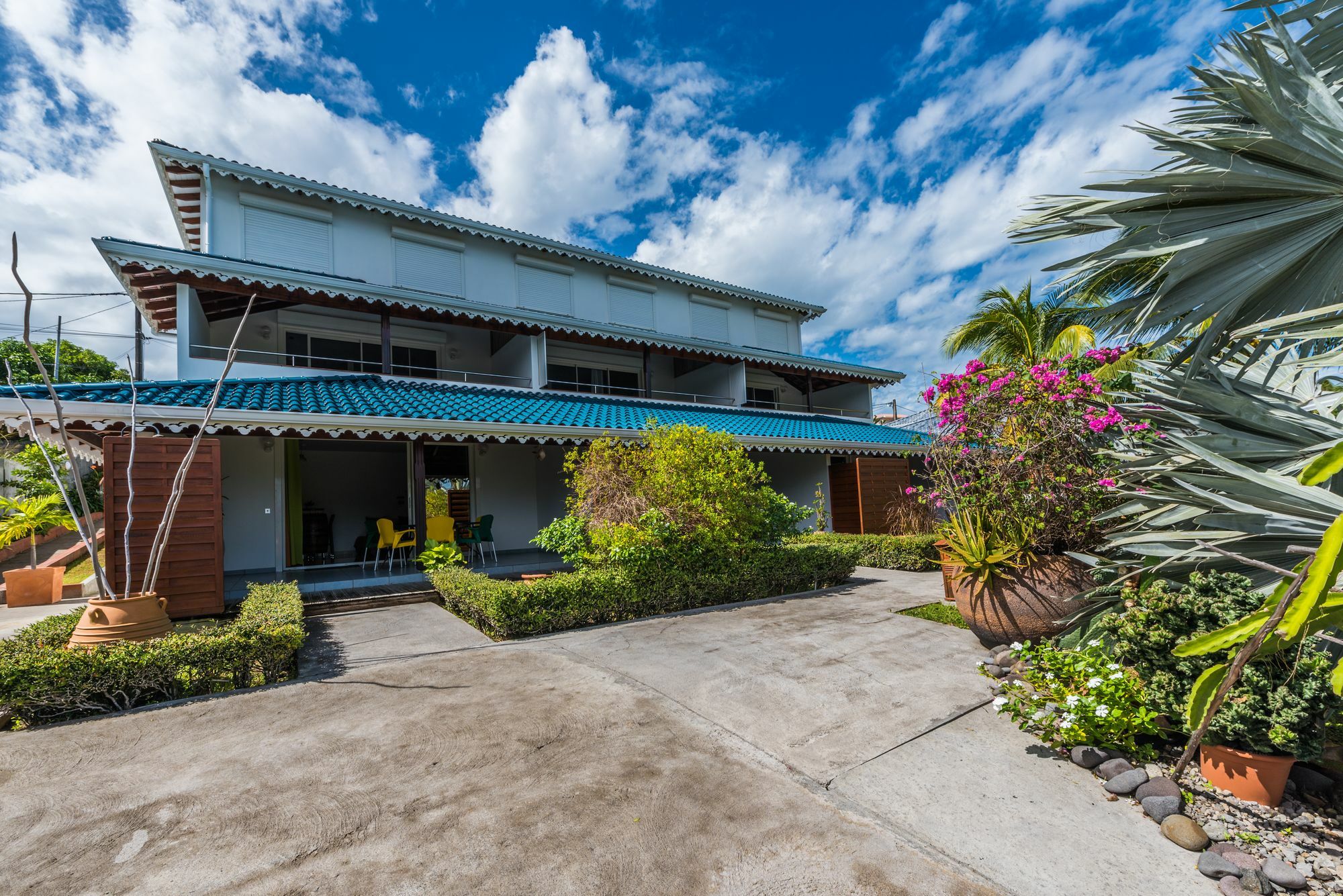Hotel Makare Lagoon Club