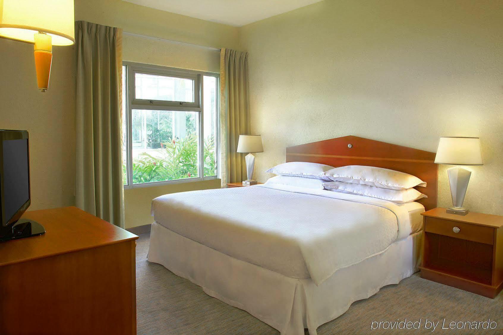 Hotel Four Points By Sheraton Real