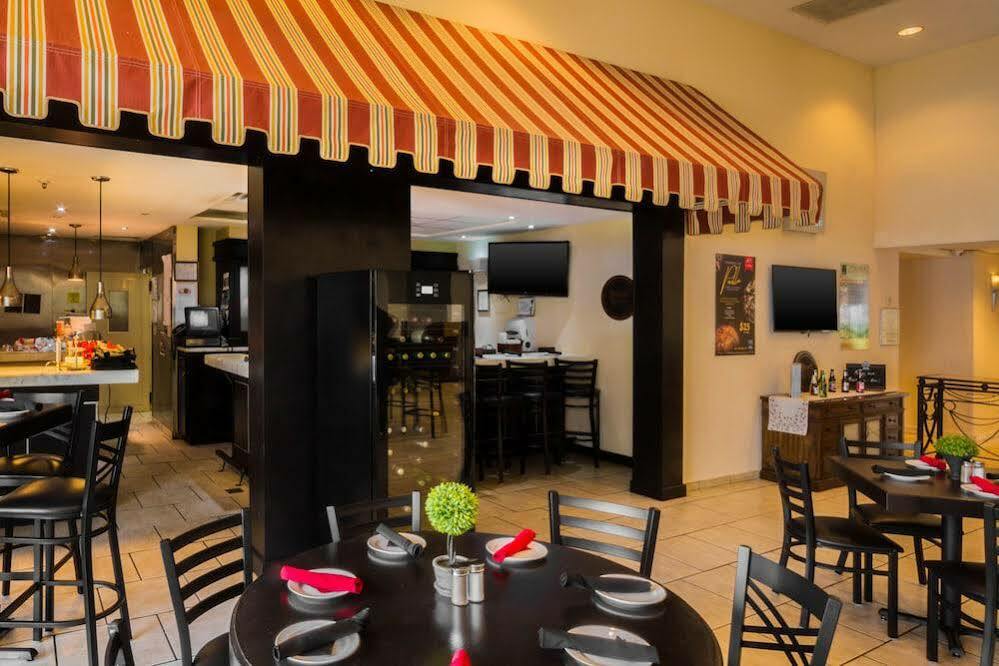 Hotel Four Points By Sheraton Real 3*