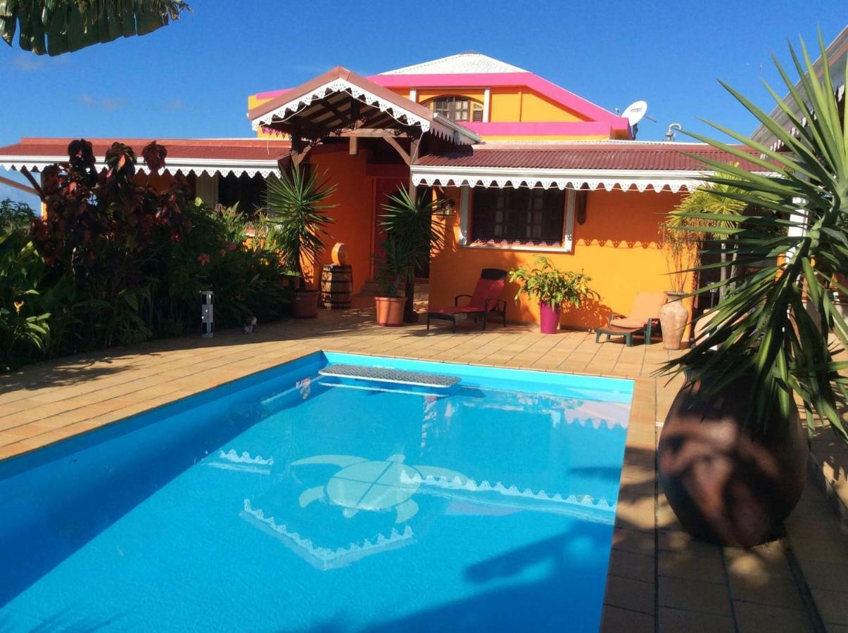 Guest house Manguier Riviere-Salee
