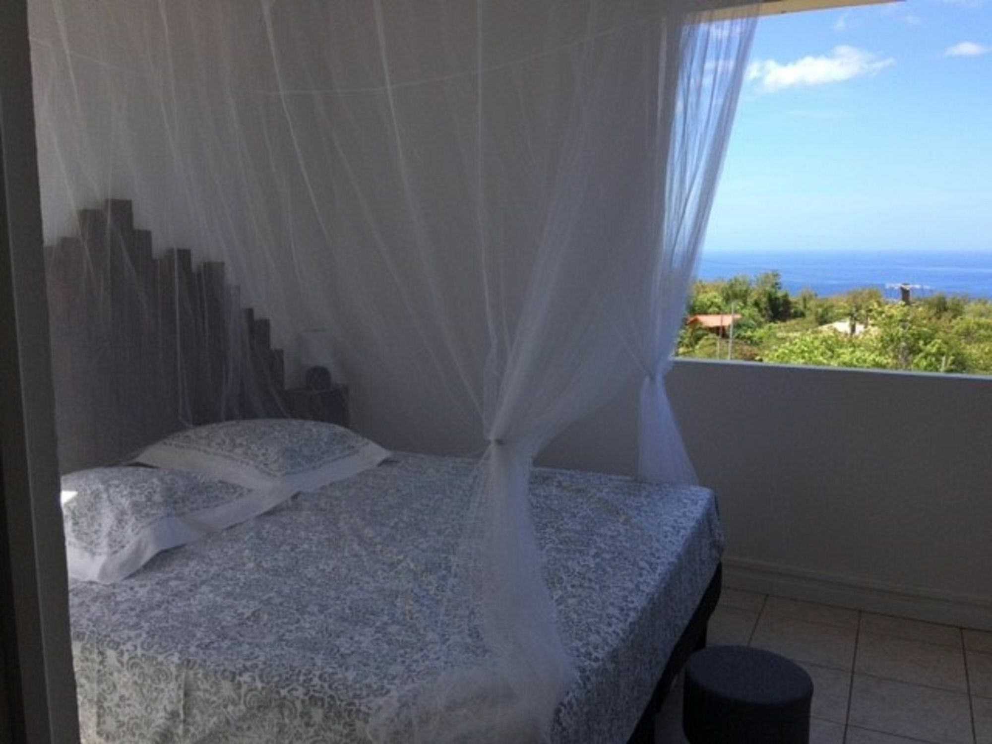 Holiday home La Tortue Bleue Bouillante