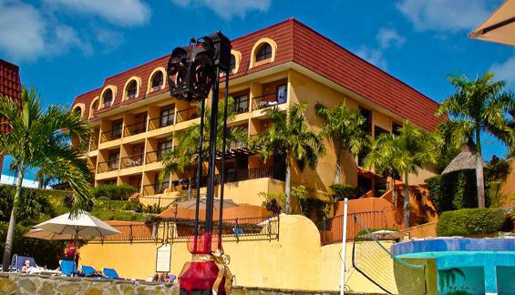 Hotel Bay And Victorian House Sosúa