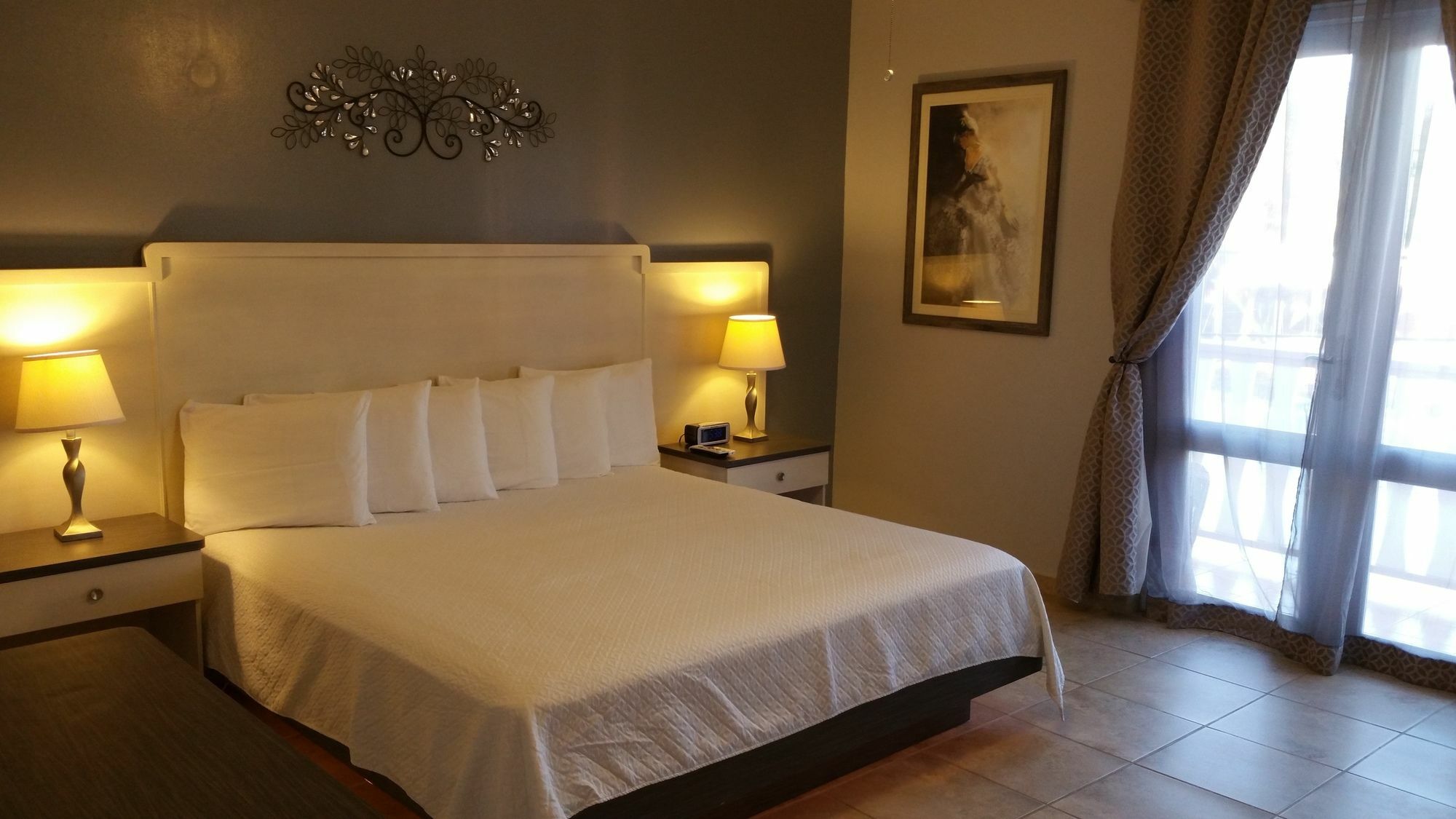Hotel Combate 3*