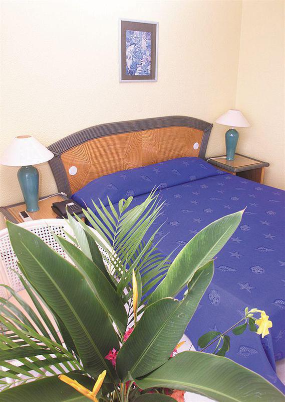 De La Baie - Anse Mitan 2*