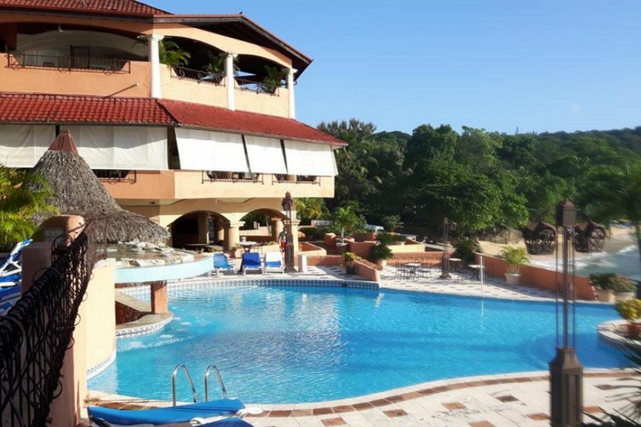 Bay And Victorian House Hotel