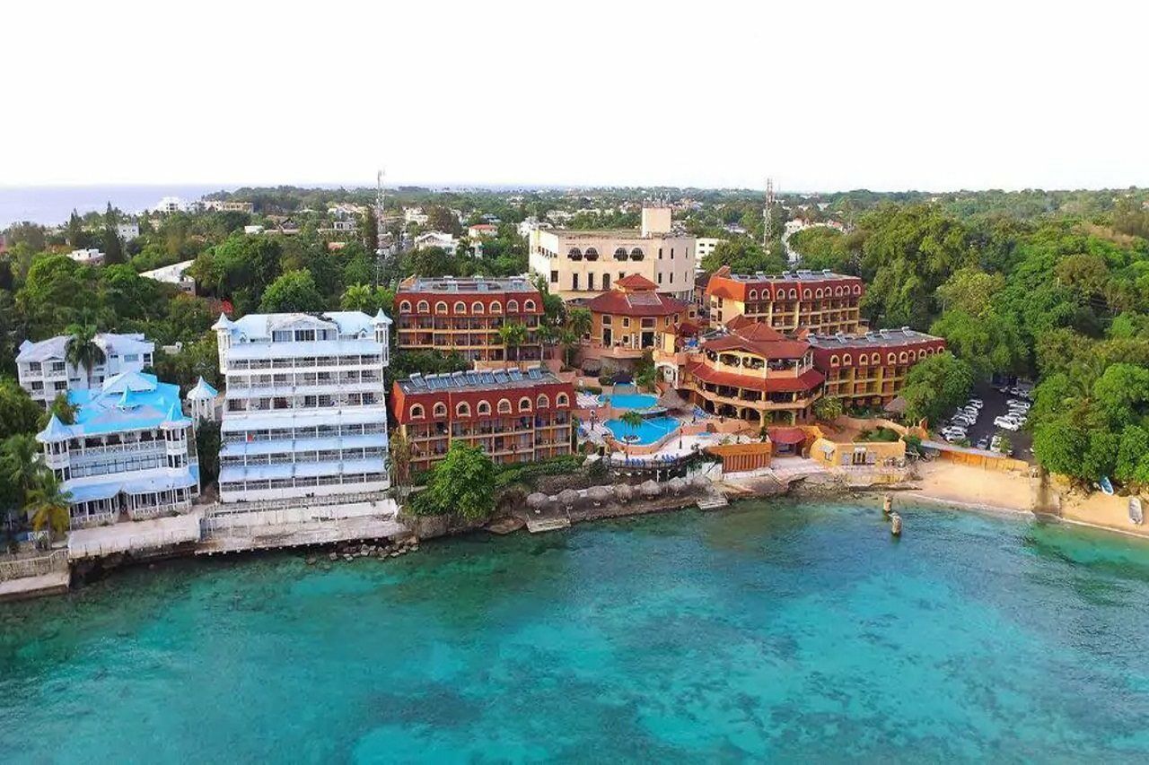 Hotel Bay And Victorian House 4*
