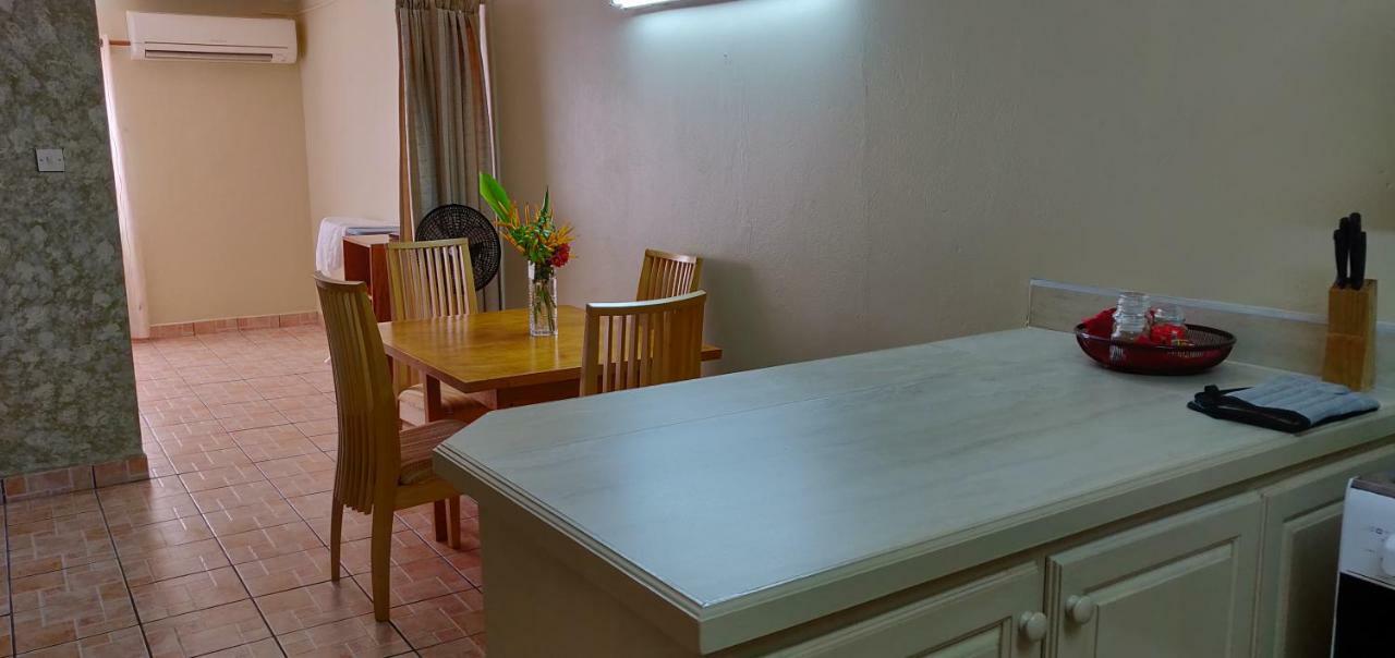 Cool Running Apartment *