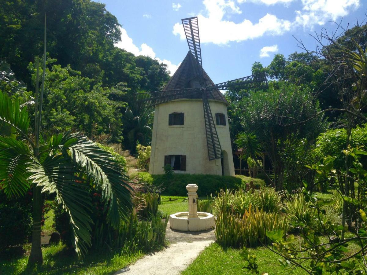 West Indies * Pointe-Noire