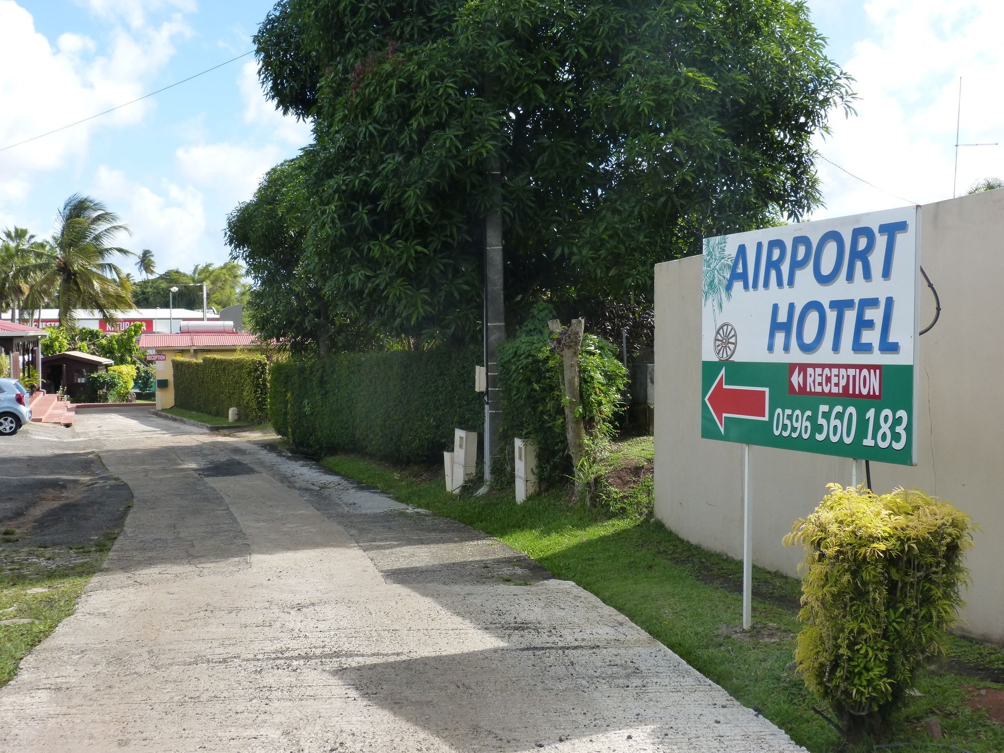 Hotel Airport Ducos