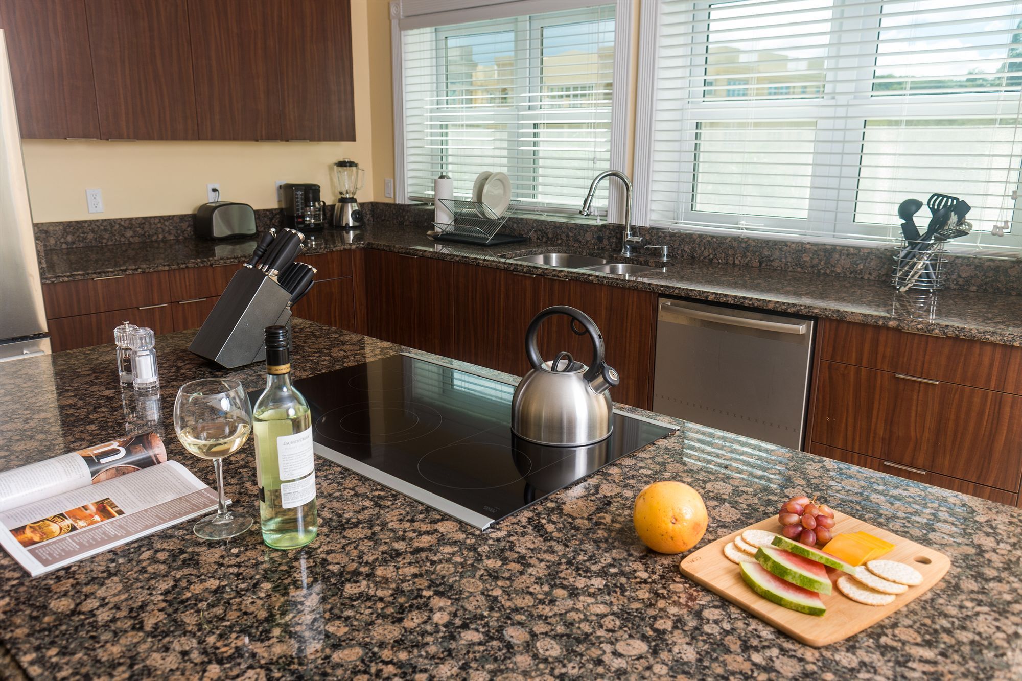 Resort The Hamilton &