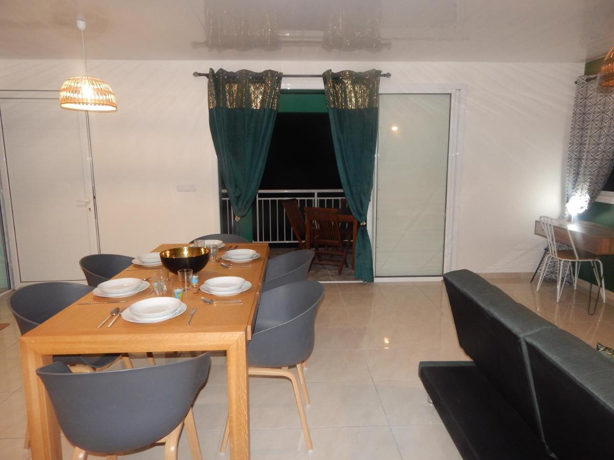 Apartment La Kay Dede Avec Piscine