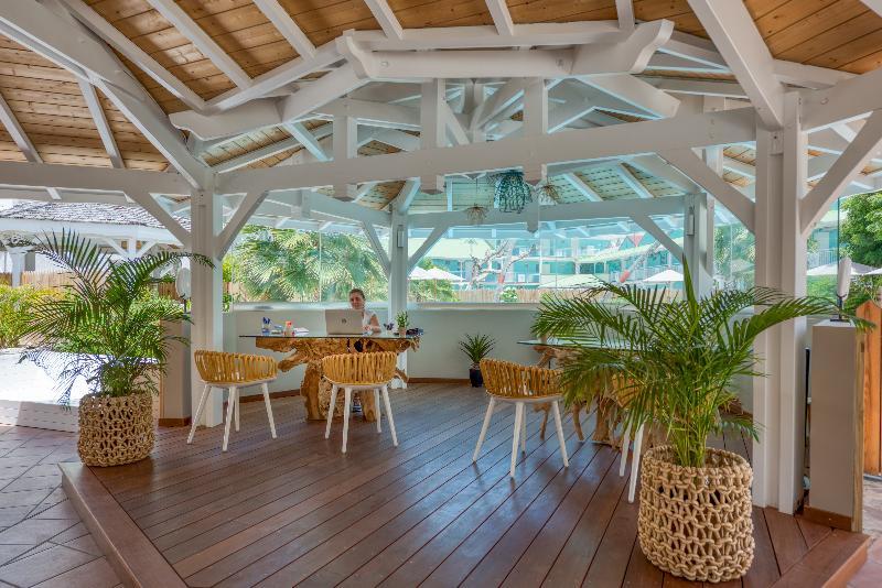 La Playa 4* Orient Bay