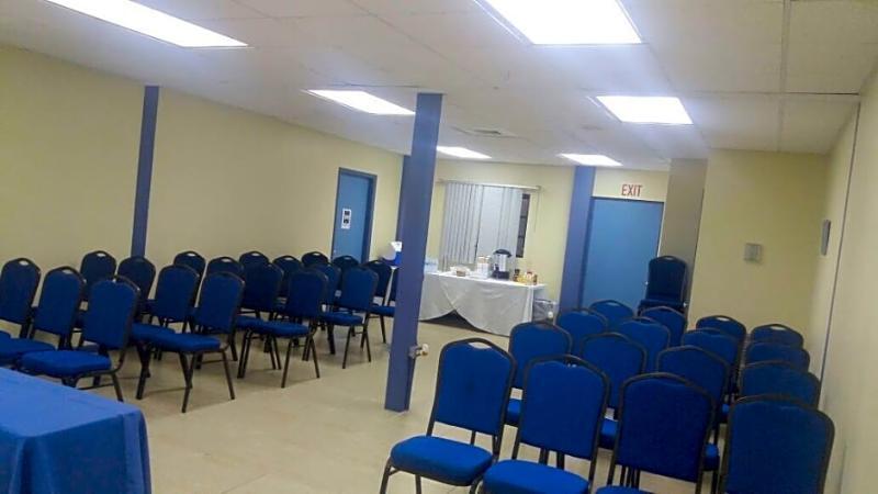 Carl's Unique & Conference Facilities 2*