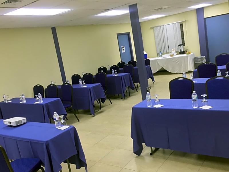Carl's Unique & Conference Facilities