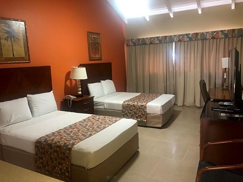 Carl's Unique & Conference Facilities Hotel Simpson Bay
