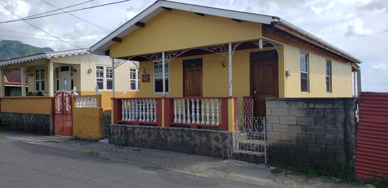Albergue & Front