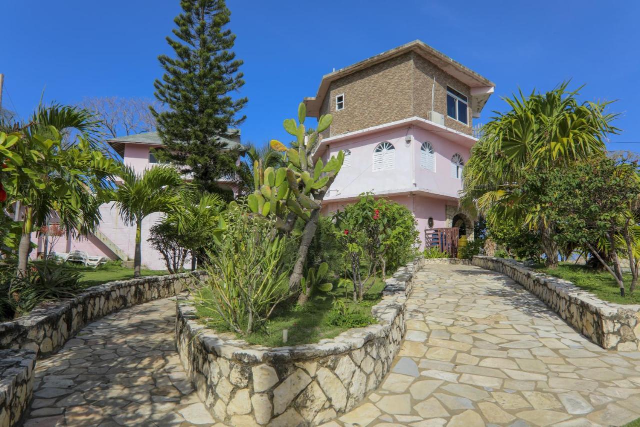 Hotel Sweet Negril
