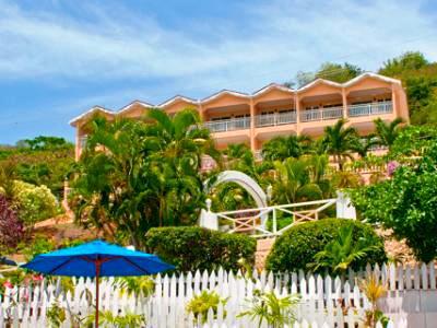 Hotel Flamboyant & 3*