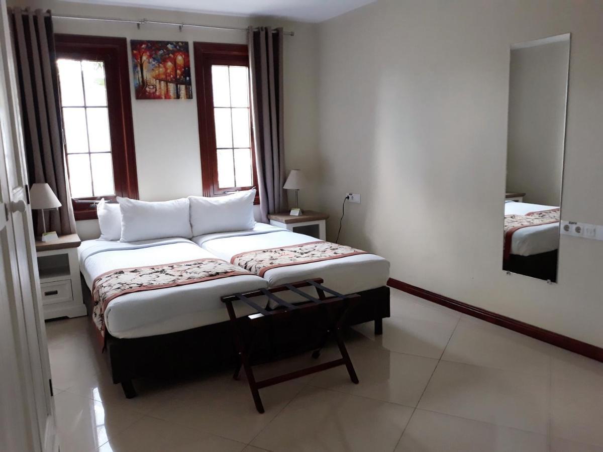 Resort Acoya Curacao Resort, & 4*