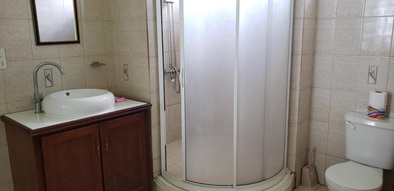 Apartment Unit 5/6 Private - Roseau
