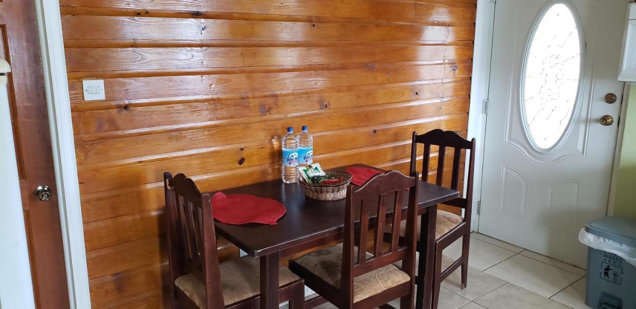 Unit 3 Private - Apartment *