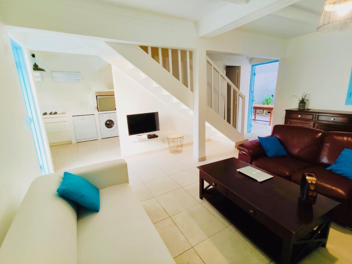Location Maison Bleue Avec Piscine Privative Au Carbet Martinique * Le Carbet