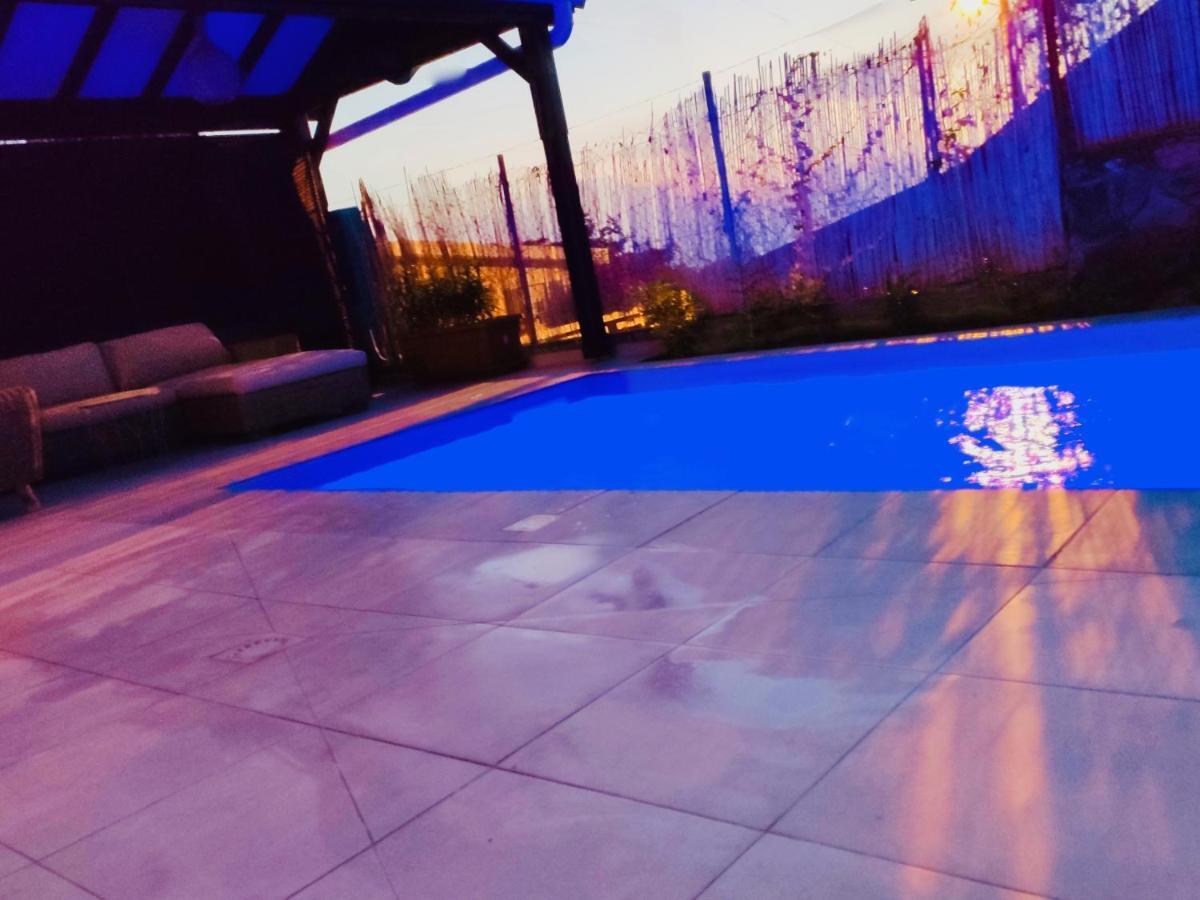 Location Maison Bleue Avec Piscine Privative Au Carbet Martinique Le Carbet