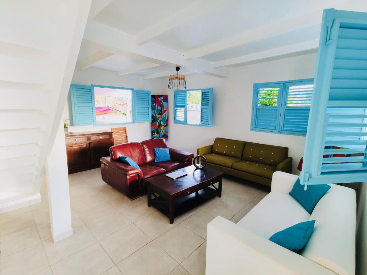 Location Maison Bleue Avec Piscine Privative Au Carbet Martinique