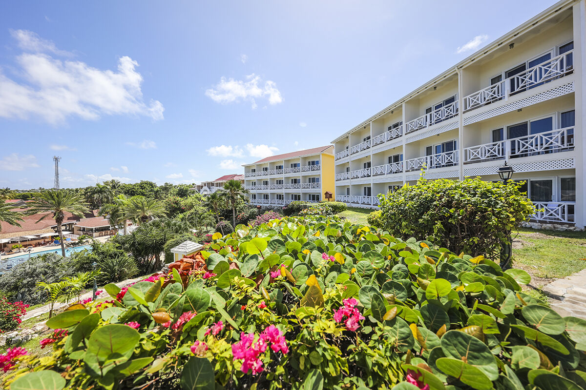 Resort Pineapple Beach Club (adults Only)