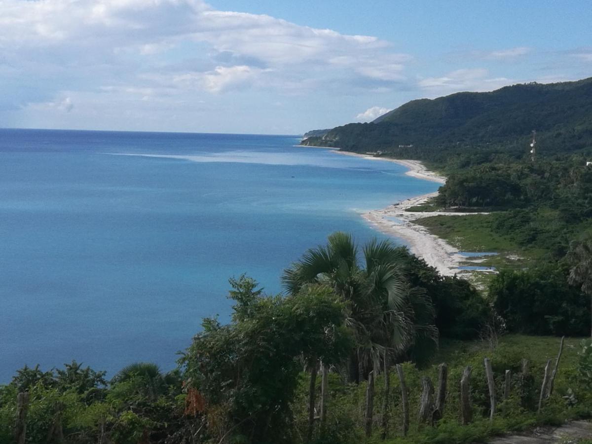 Piratas Del Caribe Paraiso (Barahona)