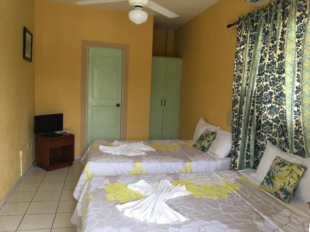 Mango Hotel