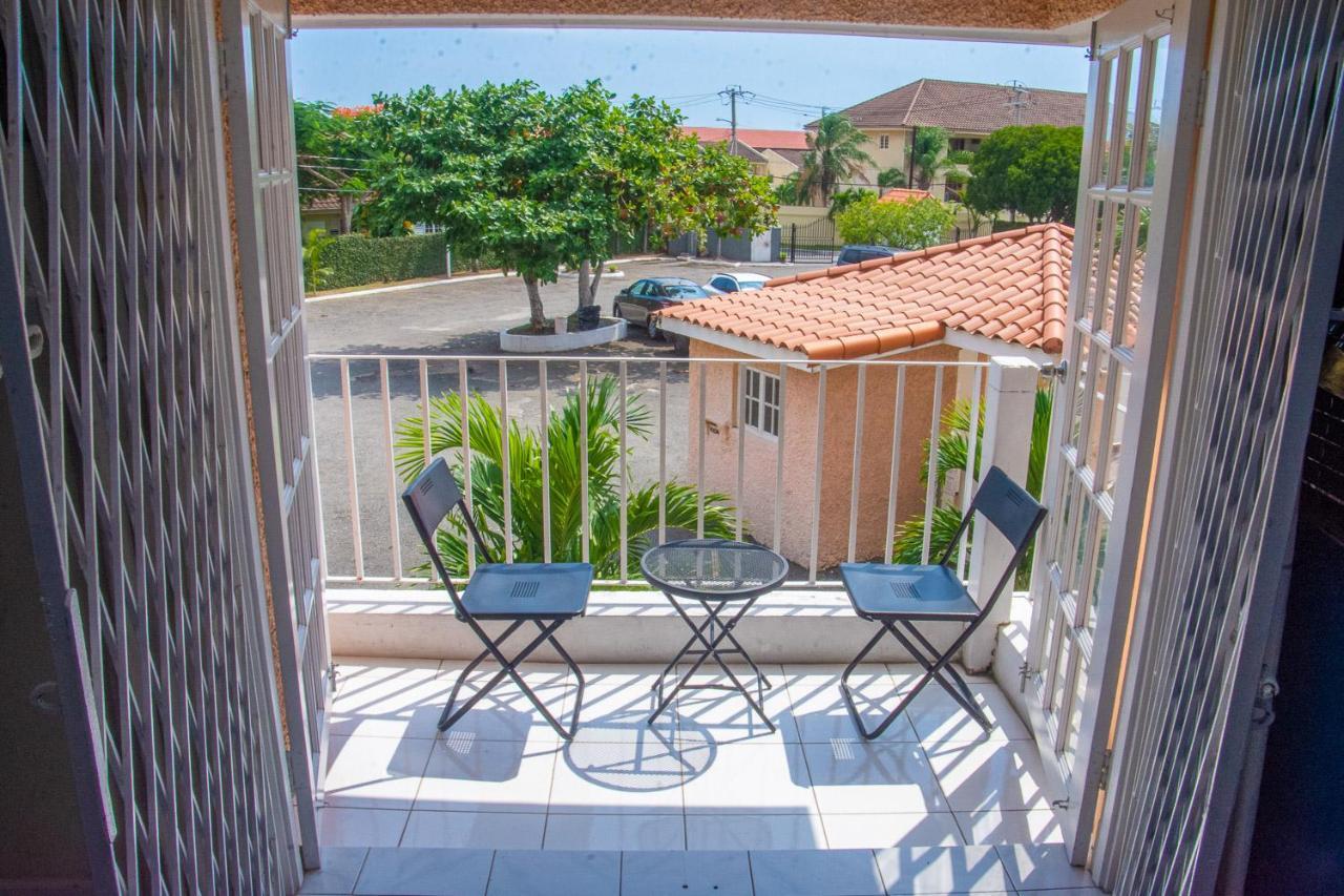 Apartment Finest Apt # 421 Bloc # 4 Marley Manor 6 Marley Rd Kgn 6