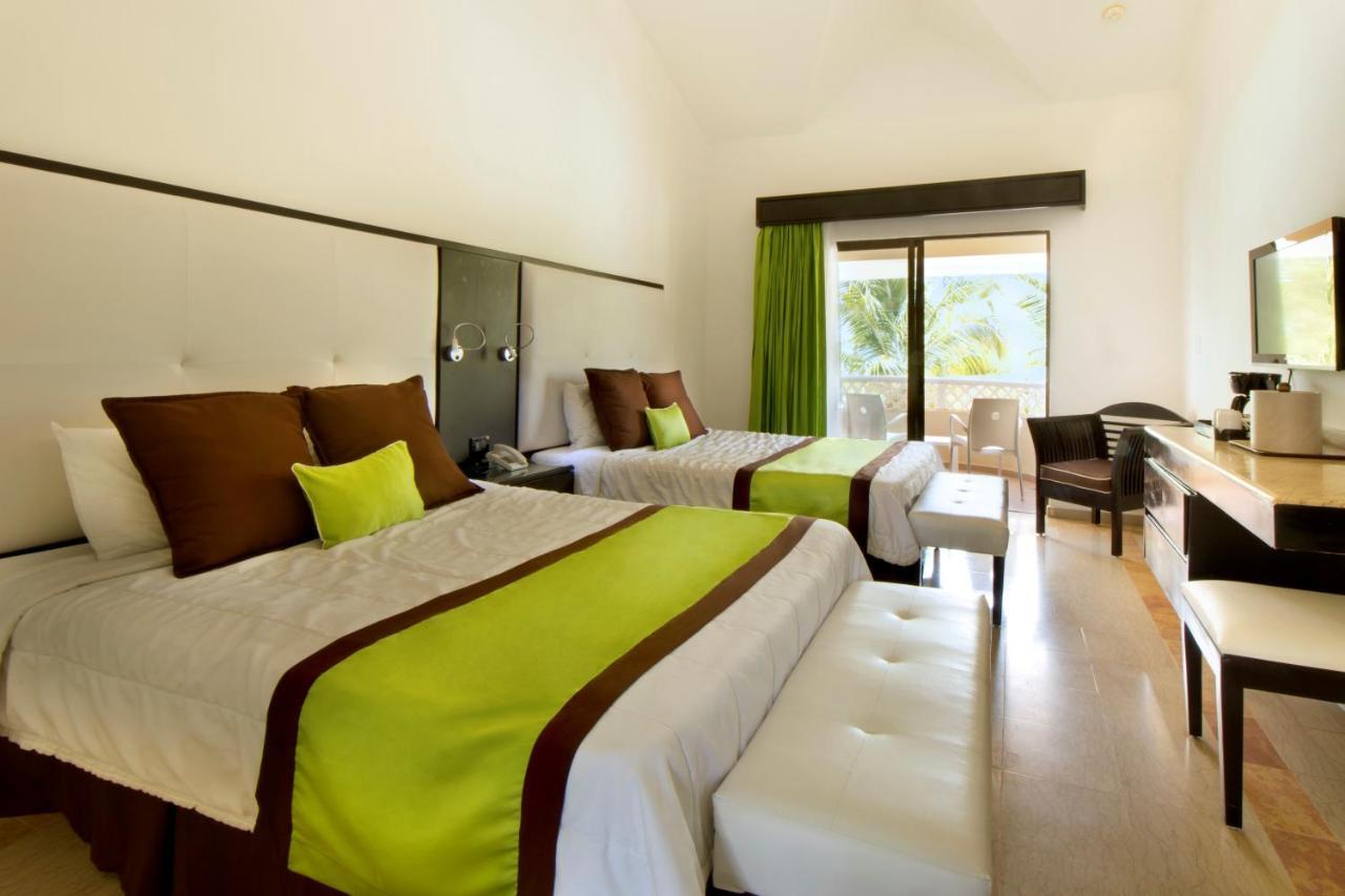 Viva Dominicus Palace By Wyndham, A Trademark