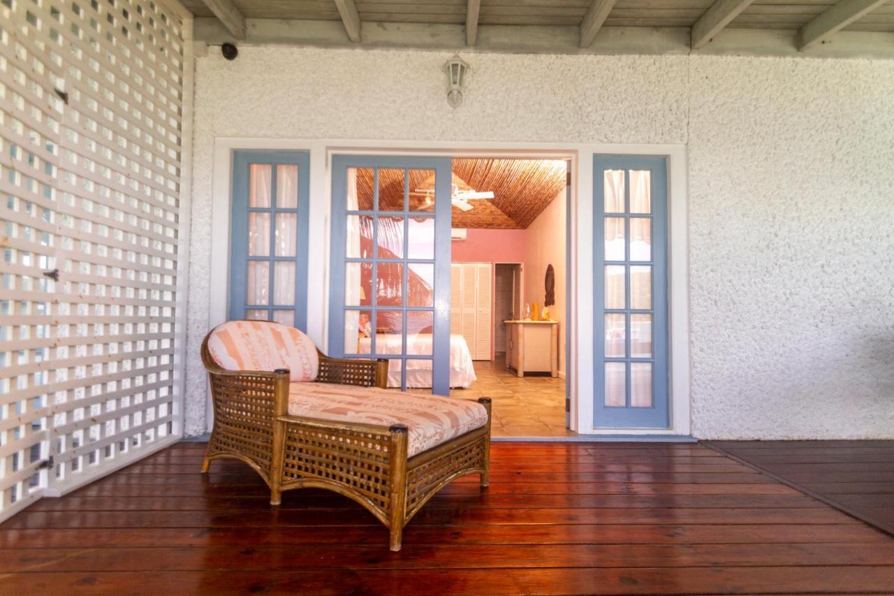 Bequia Beachfront Hotel 4*