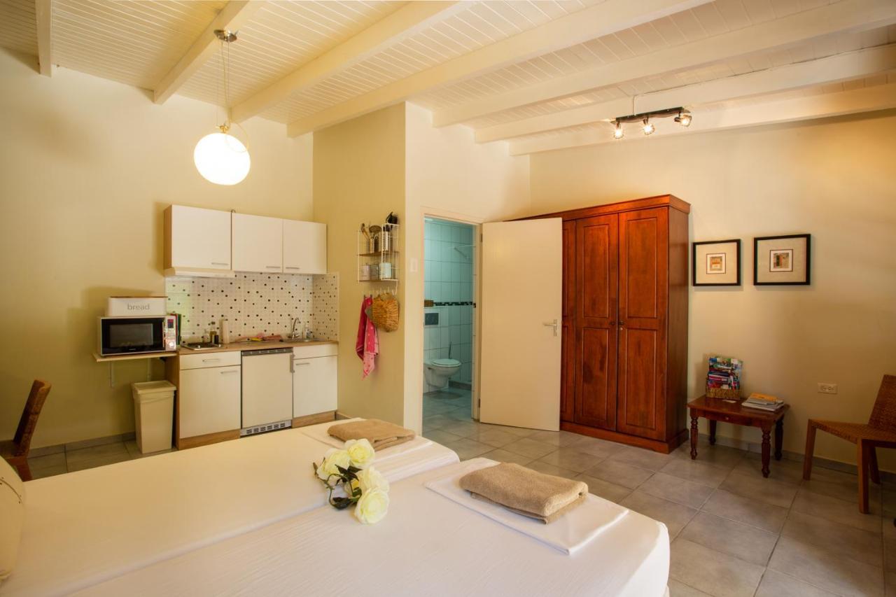 Bed & Breakfast Sombre Di Kabana 4*