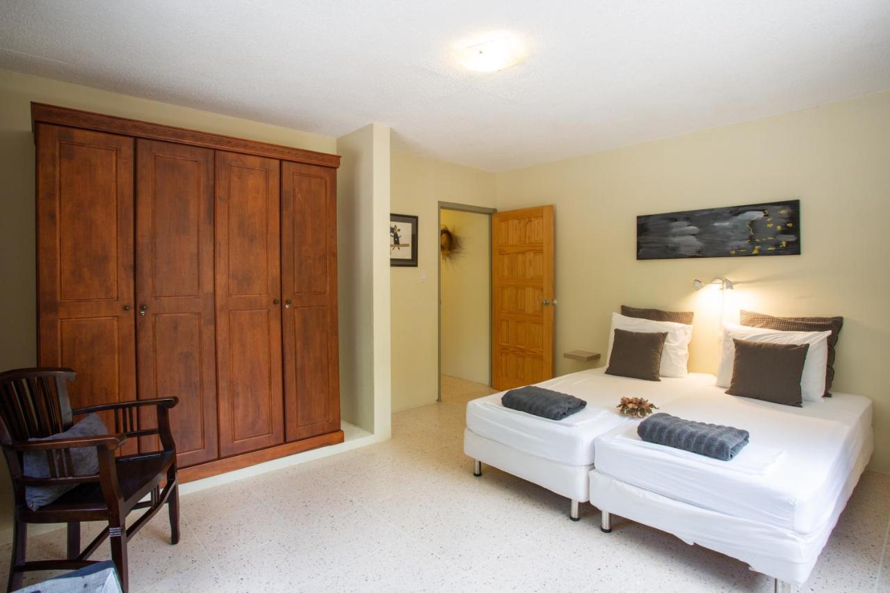 Sombre Di Kabana Bed & Breakfast 4*