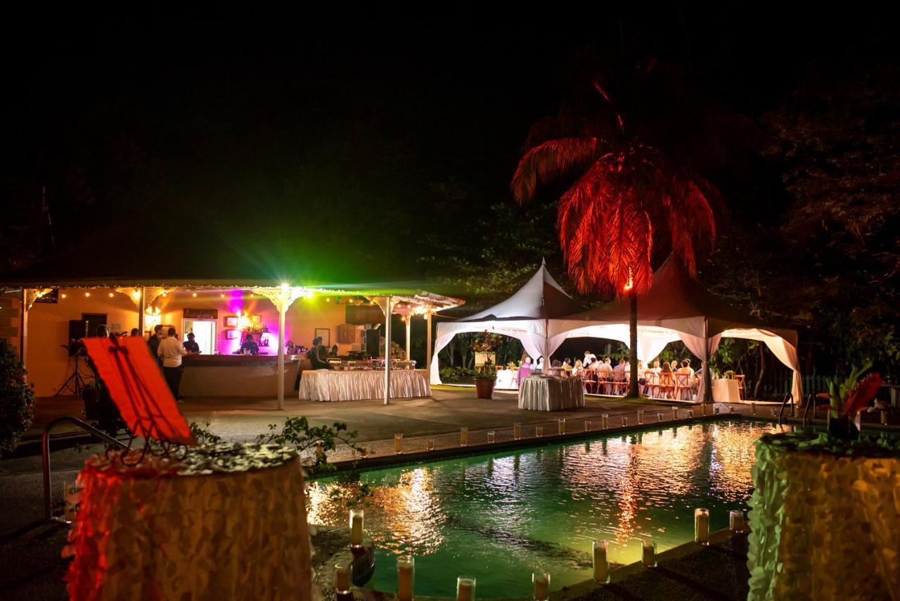 Plantation Villa Black Rock