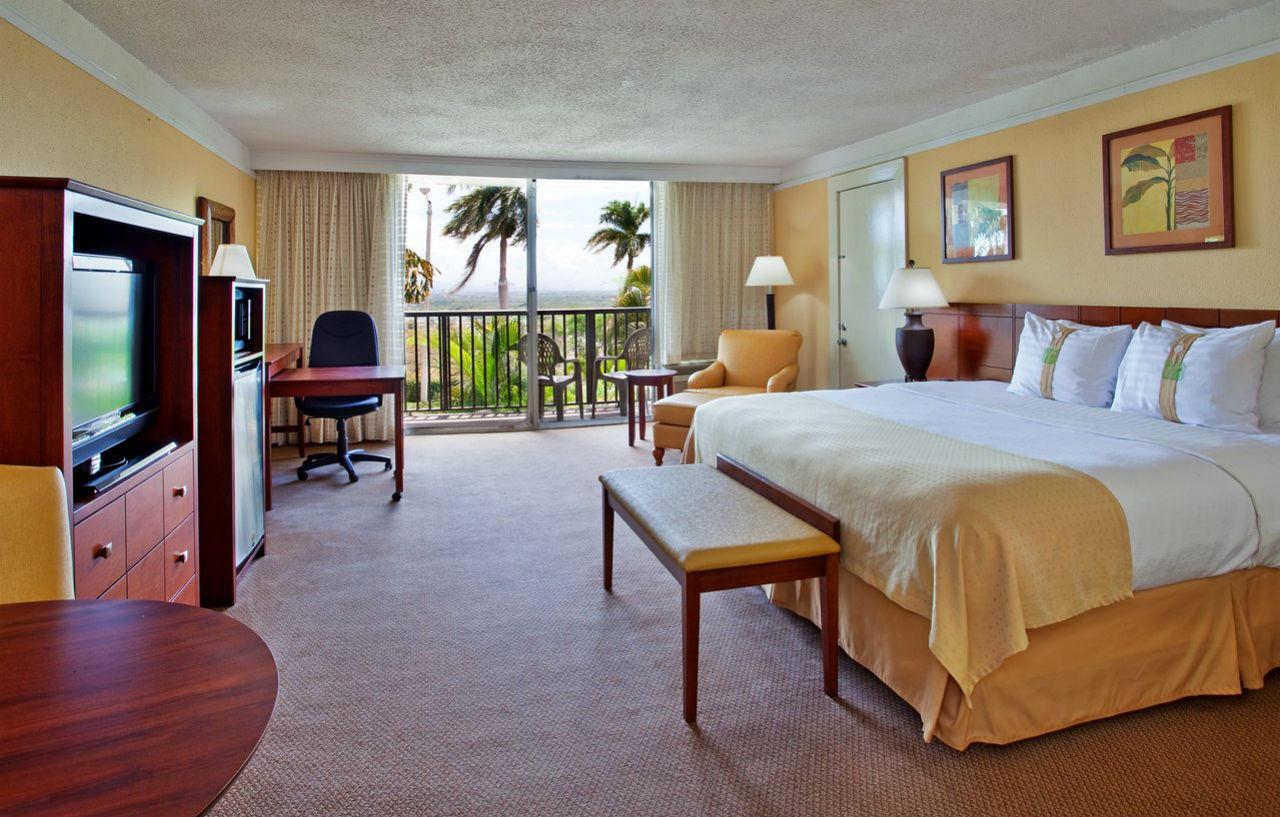 Resort & El Tropical Casino By Ihg Ponce