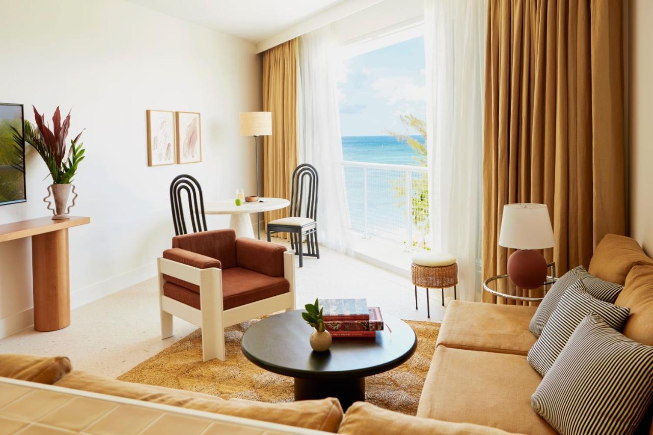 Palm Heights Hotel