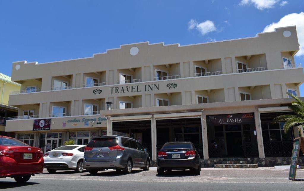 Travel Simpson Bay
