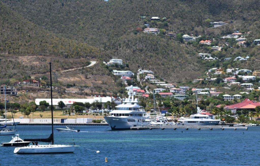 Travel Hotel Simpson Bay
