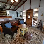 Katamah Beachfront Guesthouse