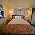 Katamah Beachfront Guesthouse