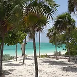 Pelican Beach Hotel