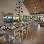 Beachcomber Villa