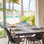 Blue Vista - 1 Bedroom Condo In Nettle Bay