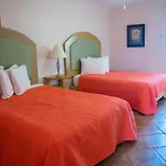 Luquillo Sunrise Beach Inn