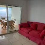Bel Appartement Avec Piscine, Face A La Mer