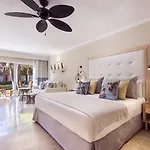 Grand Palladium Palace Resort Spa & Casino